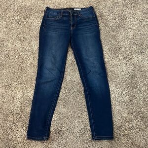 dark wash aeropostale high waisted begging size 4 regular so comfy and simple